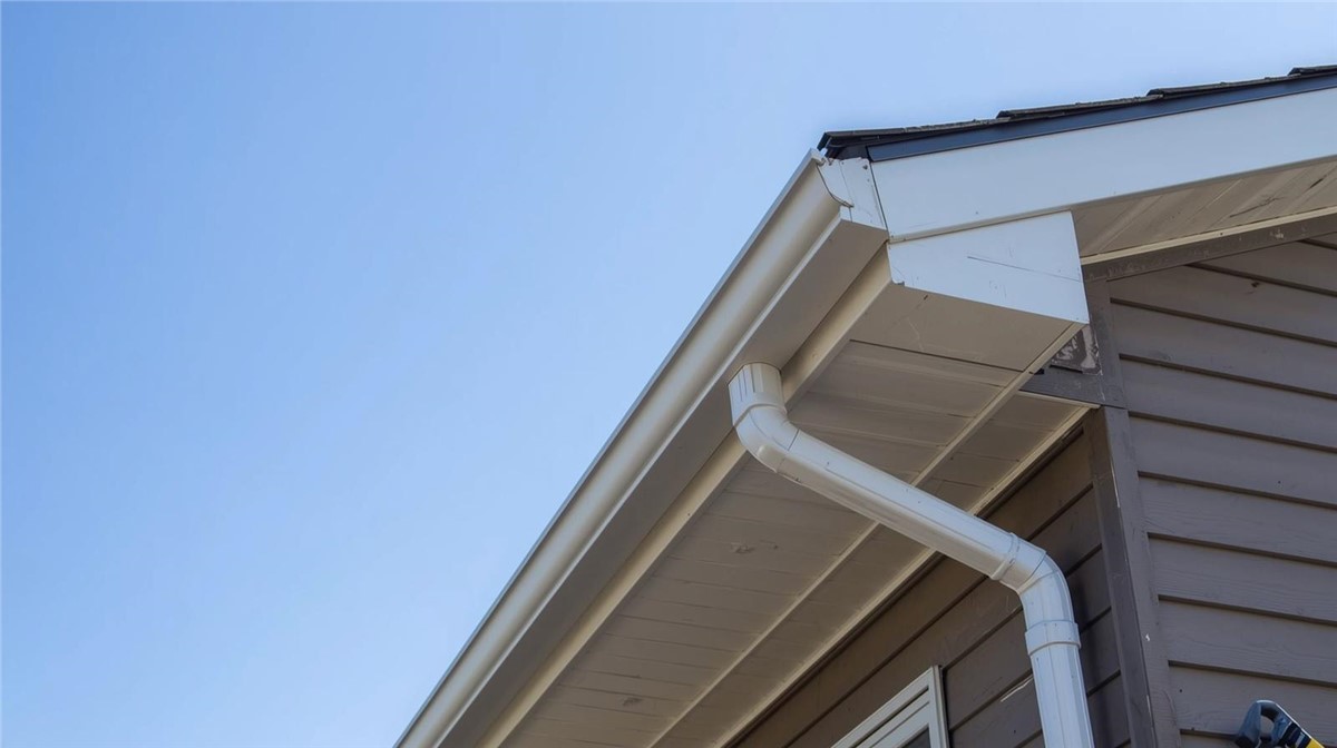 Gutter Replacement Cost in Naperville, IL (2026 Guide): What Impacts Pricing
