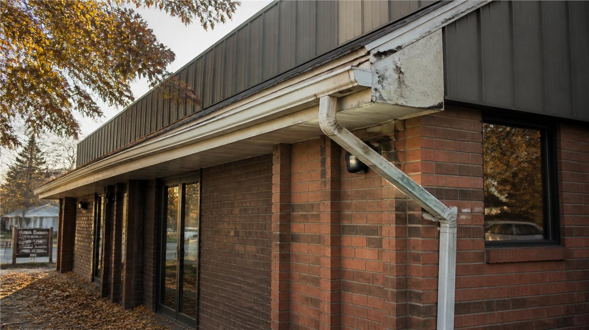 Commercial Gutter Replacement in Fulton, WI: Signs Your Building Needs It