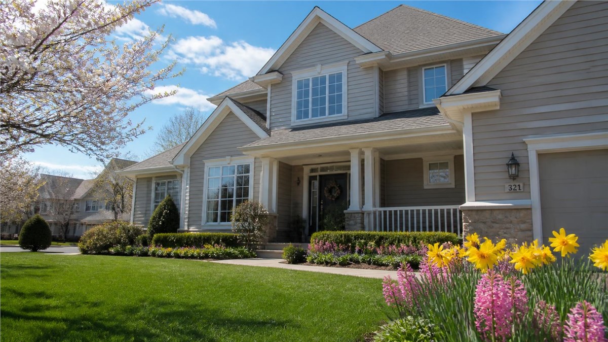 Spring Siding Inspection in Crystal Lake, IL: What Homeowners Should Check