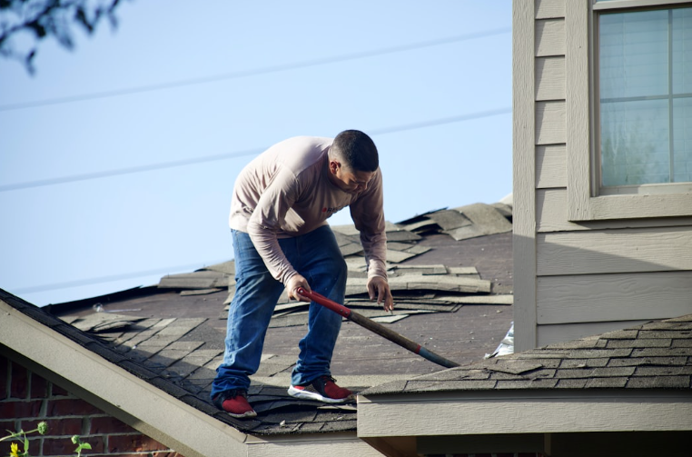How to Choose the Best Roofing Contractor in Rockford Illinois