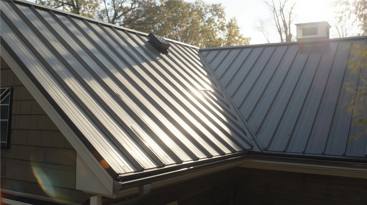 Is Metal Roofing Worth It in Rockford, IL? Pros, Costs & Lifespan