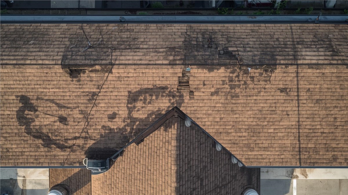 Retail Building Roof Repair in Fulton, WI: Warning Signs to Watch