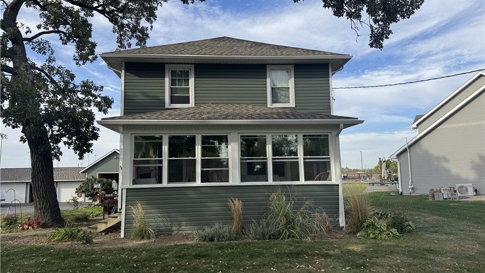 Siding, Windows Project in Byron, Illinois by Huskie Exteriors