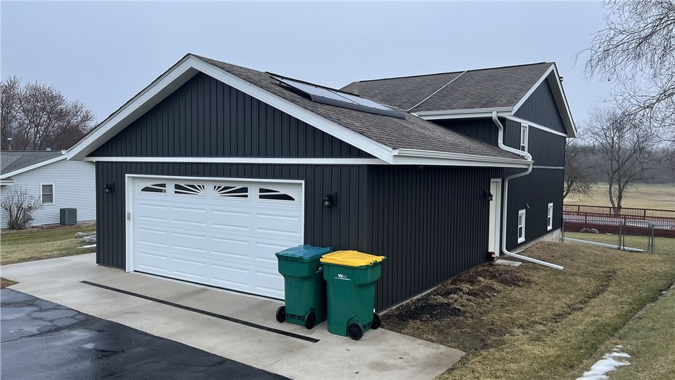 Siding Project in Roscoe, Illinois by Huskie Exteriors