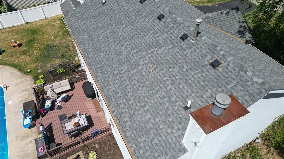 Roofing Project in Roscoe, IL by Huskie Exteriors