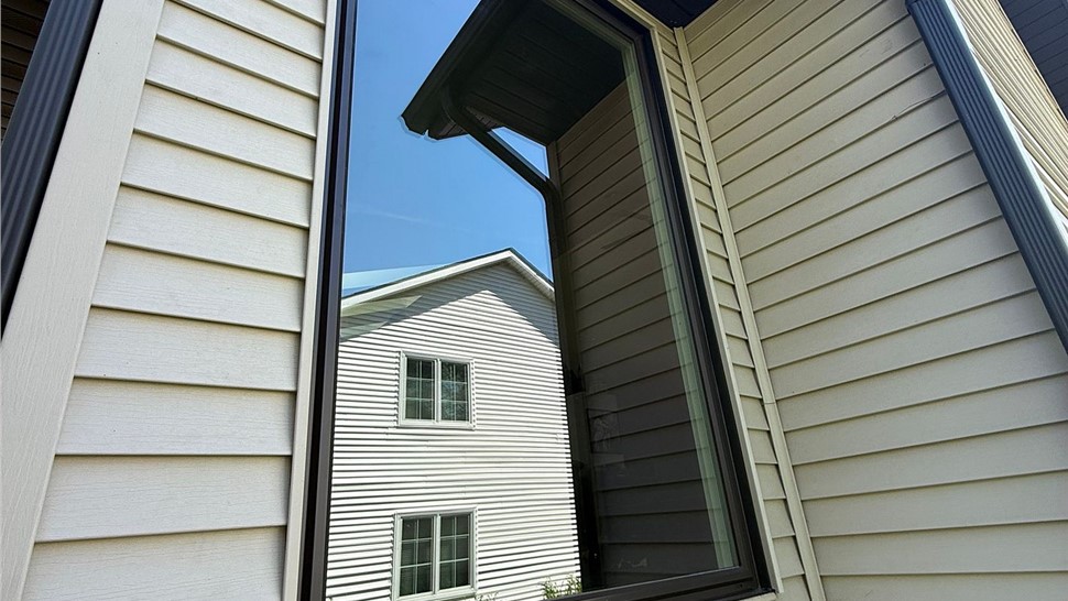 Windows Project in Rockford, Illinois by Huskie Exteriors