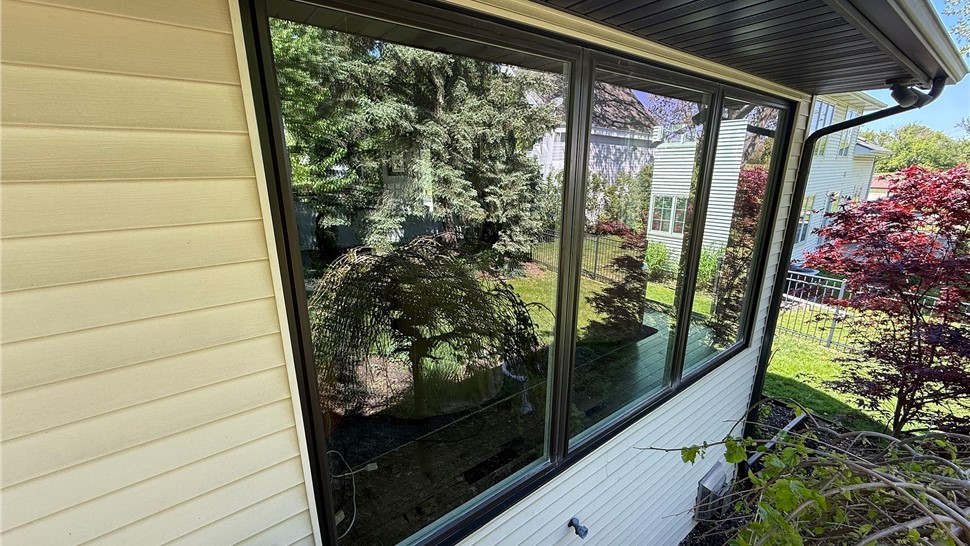 Windows Project in Rockford, Illinois by Huskie Exteriors
