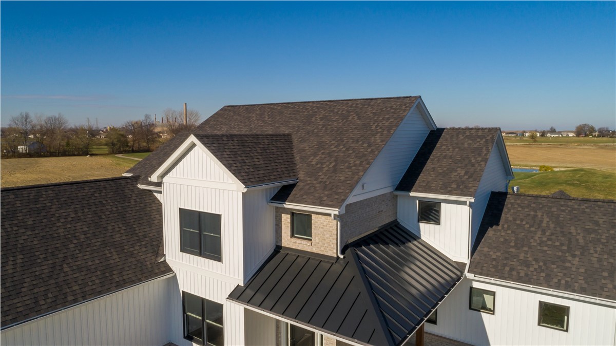 4 Ways to Determine the Age of Your Roof