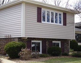 5 LITE CASEMENT WINDOWS Photo 2