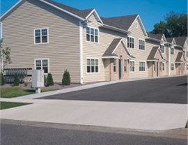 TRIPLE 6” SIDING STYLE Photo 3