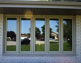 4 LITE CASEMENT WINDOWS Photo 2