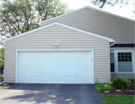 TRIPLE 6” SIDING STYLE Photo 4