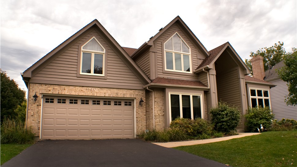 Windows Project in Woodridge, IL by Illinois Energy Windows & Siding