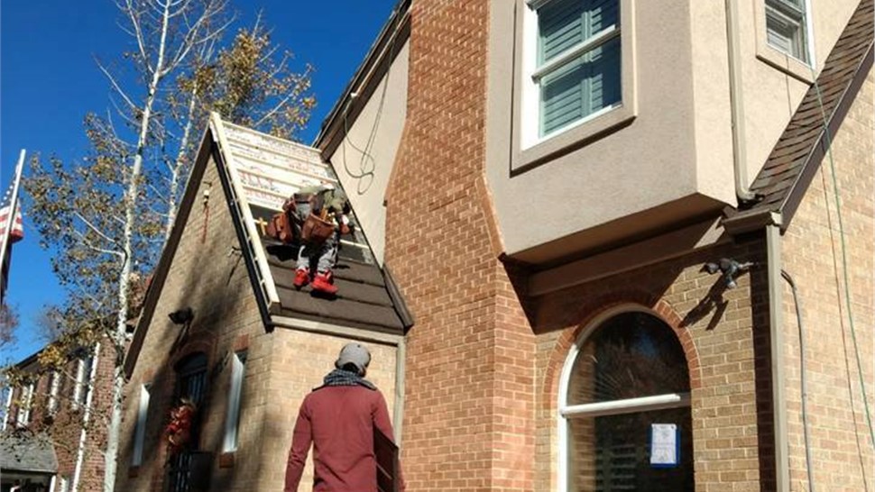 Roofing Contractor Photo 1
