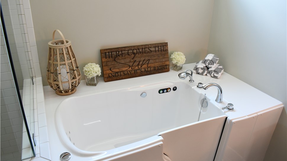 Bathrooms - Walk-in Tub | Boca Photo 32