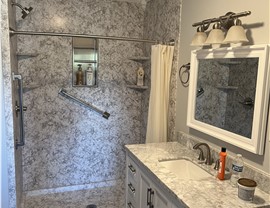 Service Areas - Bathrooms Photo 95