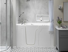 Bathrooms - Walk-in Tubs Photo 1