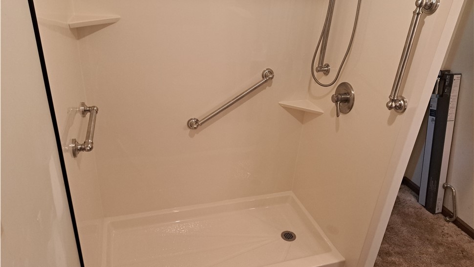 Bathrooms Project in Knoxville, TN by Innovative Home Services