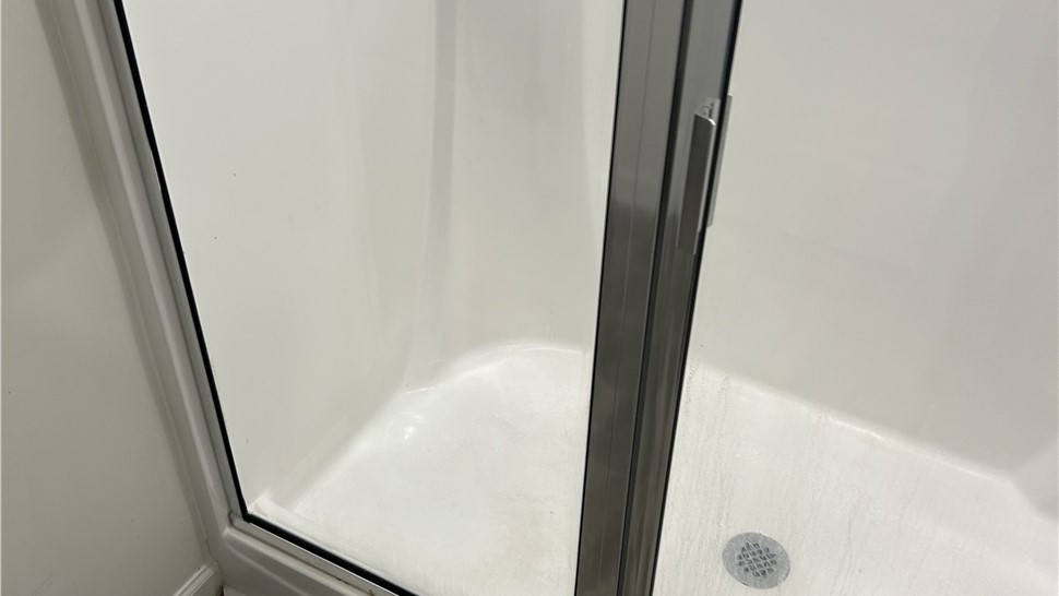 Bathrooms Project in Knoxville, Tennessee by Innovative Home Services