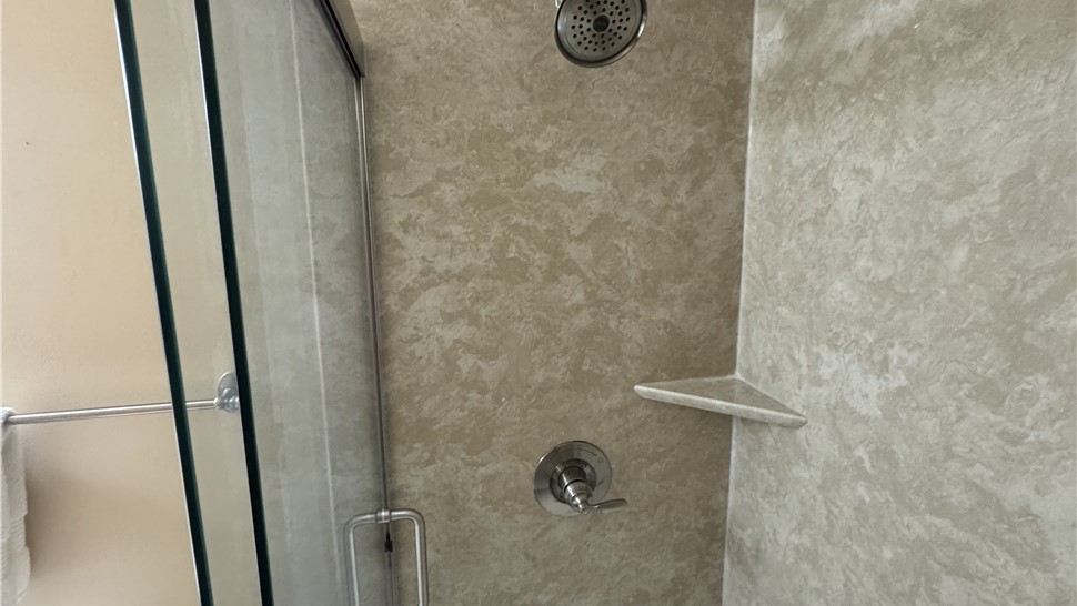 Bathrooms Project in Knoxville, Tennessee by Innovative Home Services