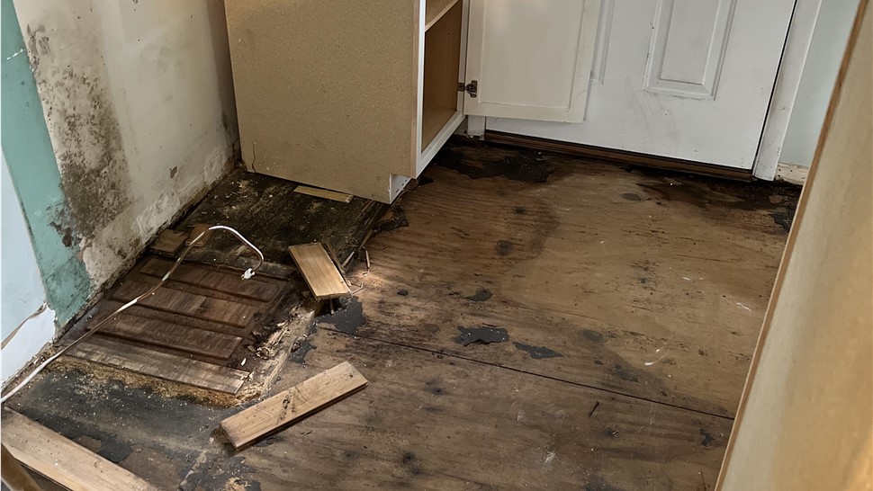 Restoration, Water Damage Project in Crossville, TN by Innovative Home Services