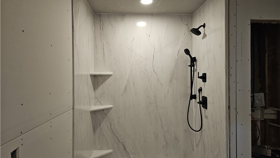 Bathrooms Project in Maryville, Tennessee by Innovative Home Services