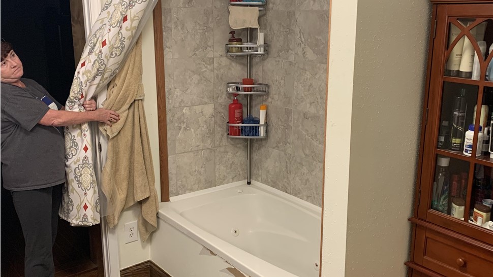 Bathrooms Project in Kingston, TN by Innovative Home Services