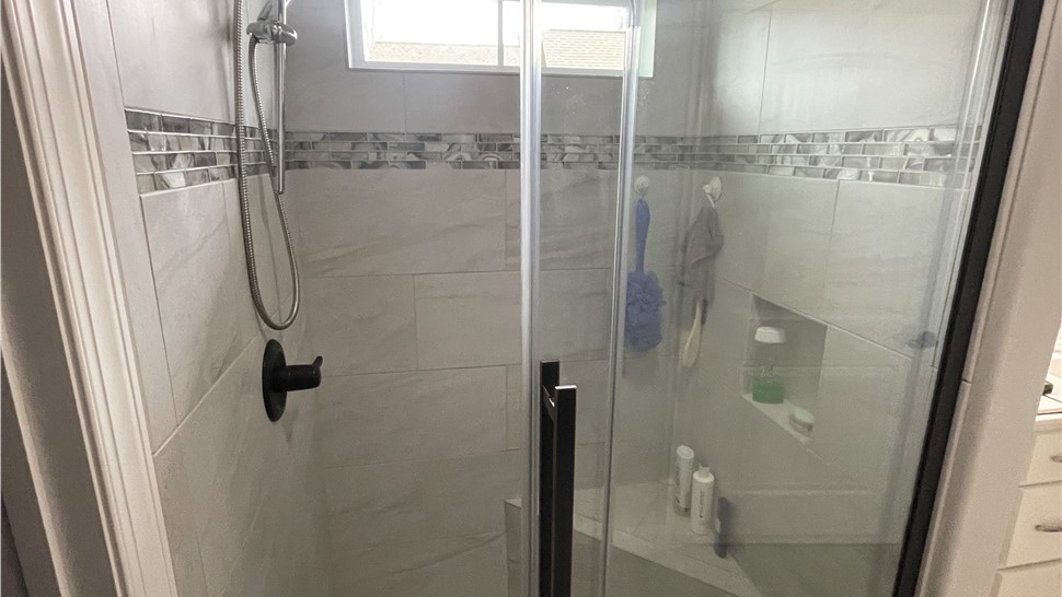 Bathrooms Project in Crossville, Tennessee by Innovative Home Services