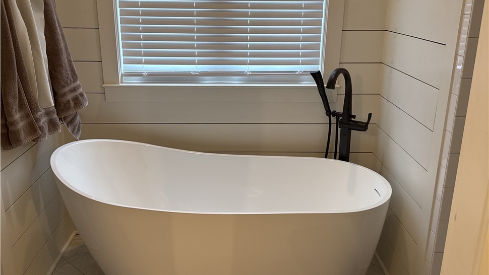 Bathrooms Project in Signal Mountain, Tennessee by Innovative Home Services