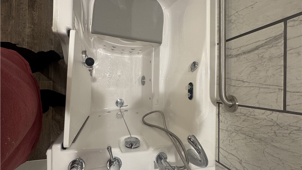 Bathrooms Project in Townsend, TN by Innovative Home Services