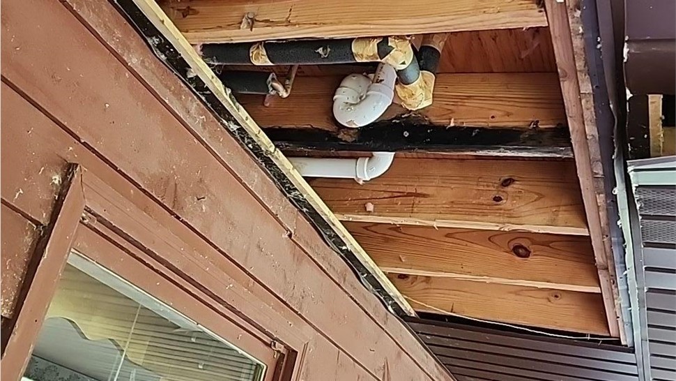 Emergency Services, Water Damage Project in Crossville, TN by Innovative Home Services