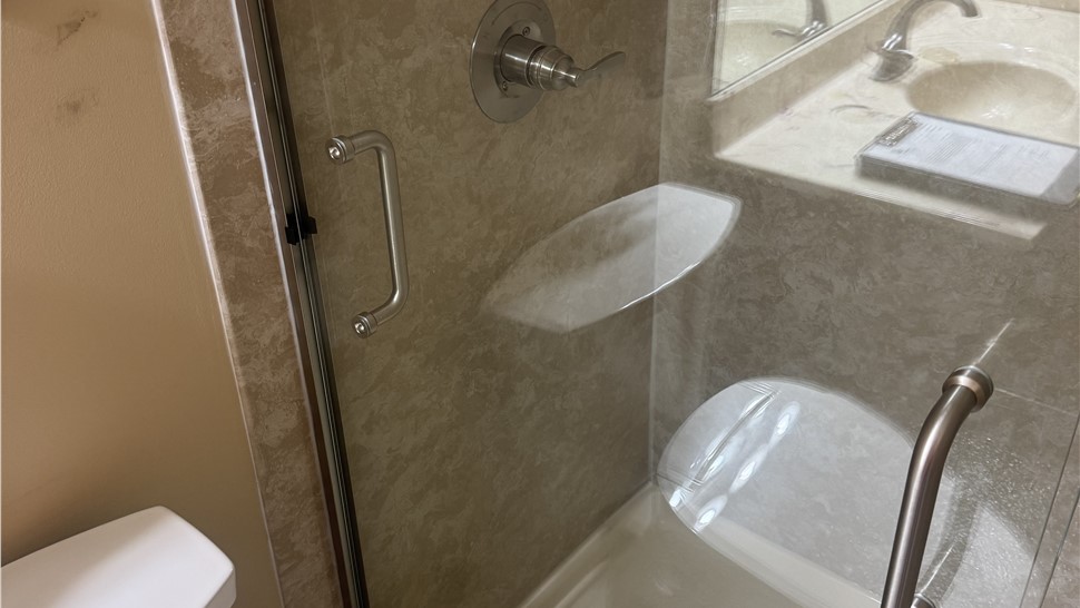 Bathrooms Project in Knoxville, Tennessee by Innovative Home Services