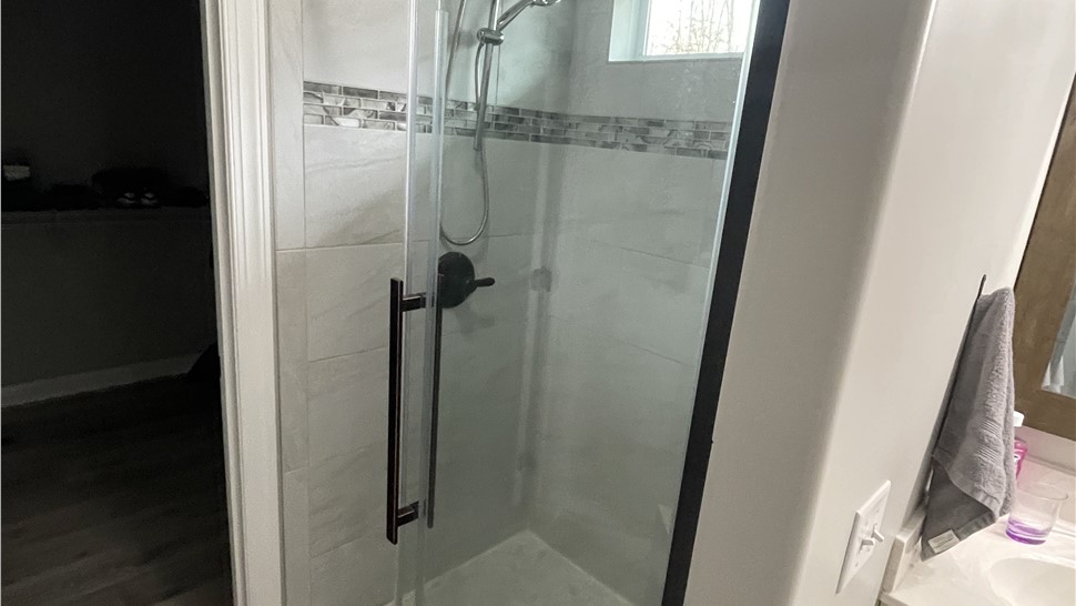 Bathrooms Project in Crossville, Tennessee by Innovative Home Services