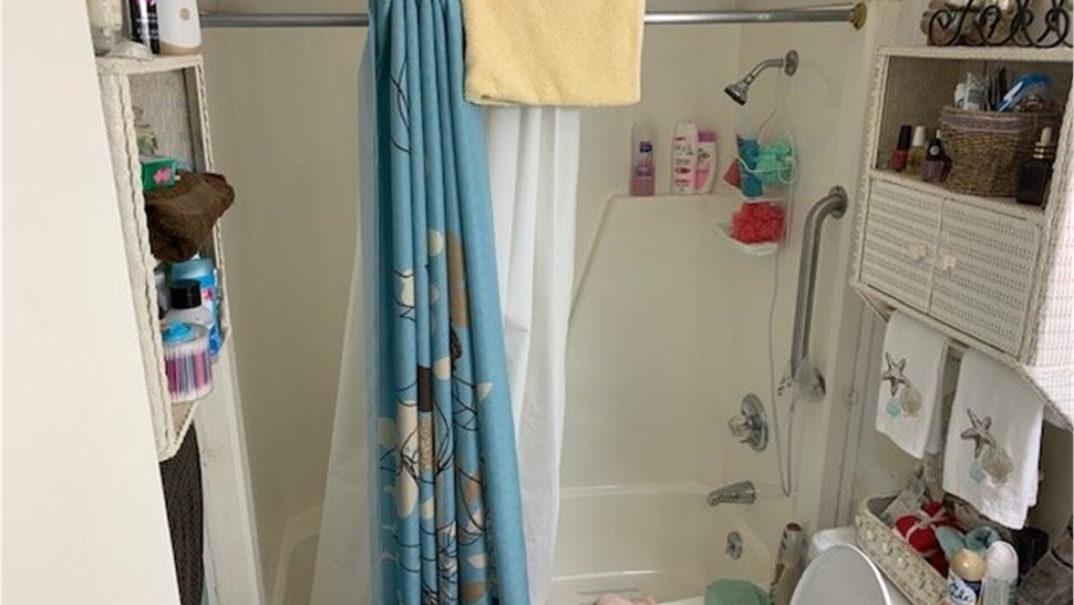 Bathrooms Project in Lenoir City, TN by Innovative Home Services