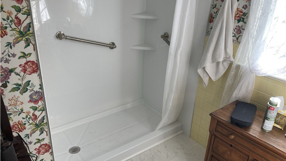 Bathrooms Project in Kingston, TN by Innovative Home Services