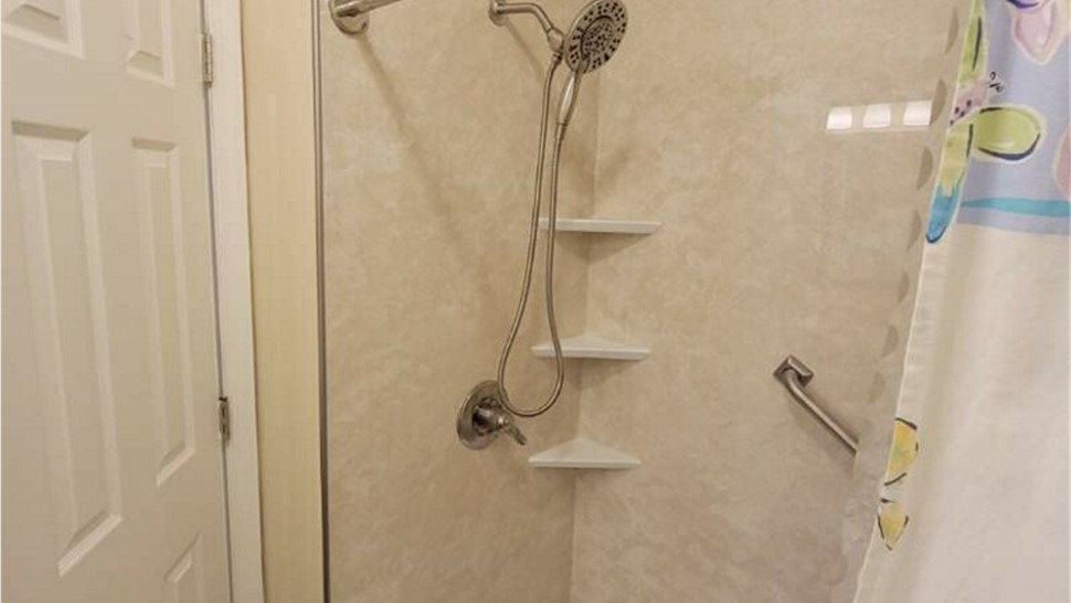 Bathrooms Project in Loudon, TN by Innovative Home Services