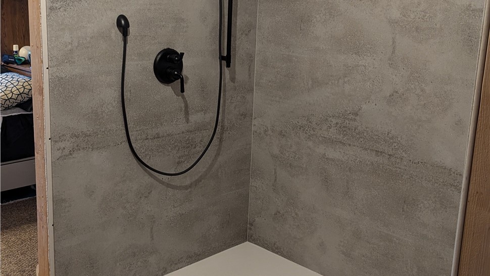 Bathrooms Project in Madisonville, Tennessee by Innovative Home Services