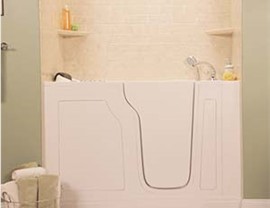 Bathrooms - Walk-in Tubs Photo 4