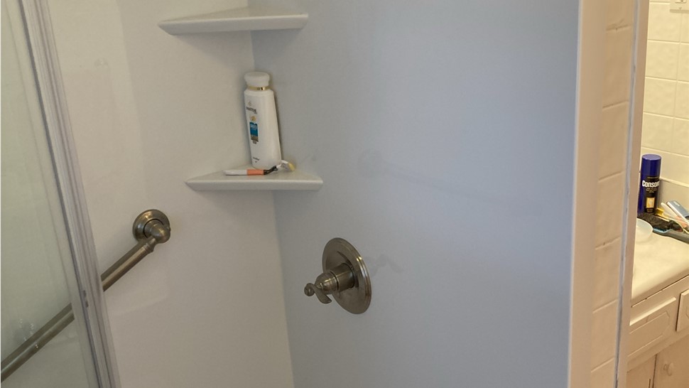 Bathrooms Project in Rockwood, TN by Innovative Home Services