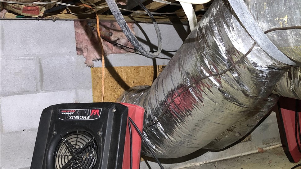 Crawl Space, Emergency Services Project in Crossville, TN by Innovative Home Services