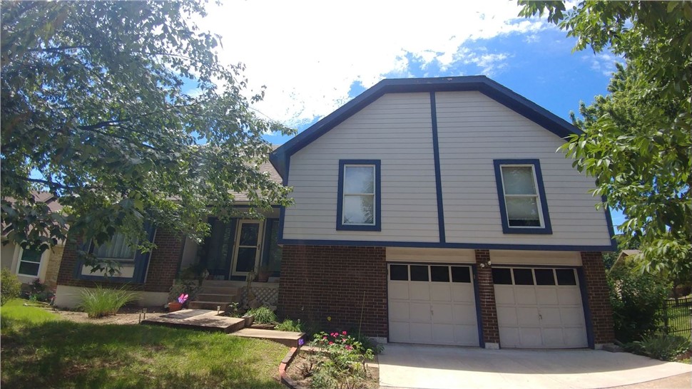 Siding Project in Lee's Summit, MO by Integrity Roofing LLC