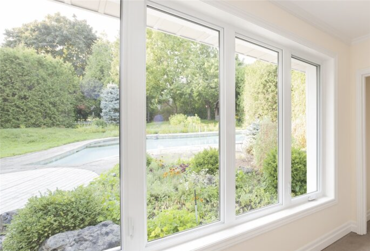 Vinyl, Fiberglass, or Composite Windows: How Each Handles 105-Degree Heat in Texas
