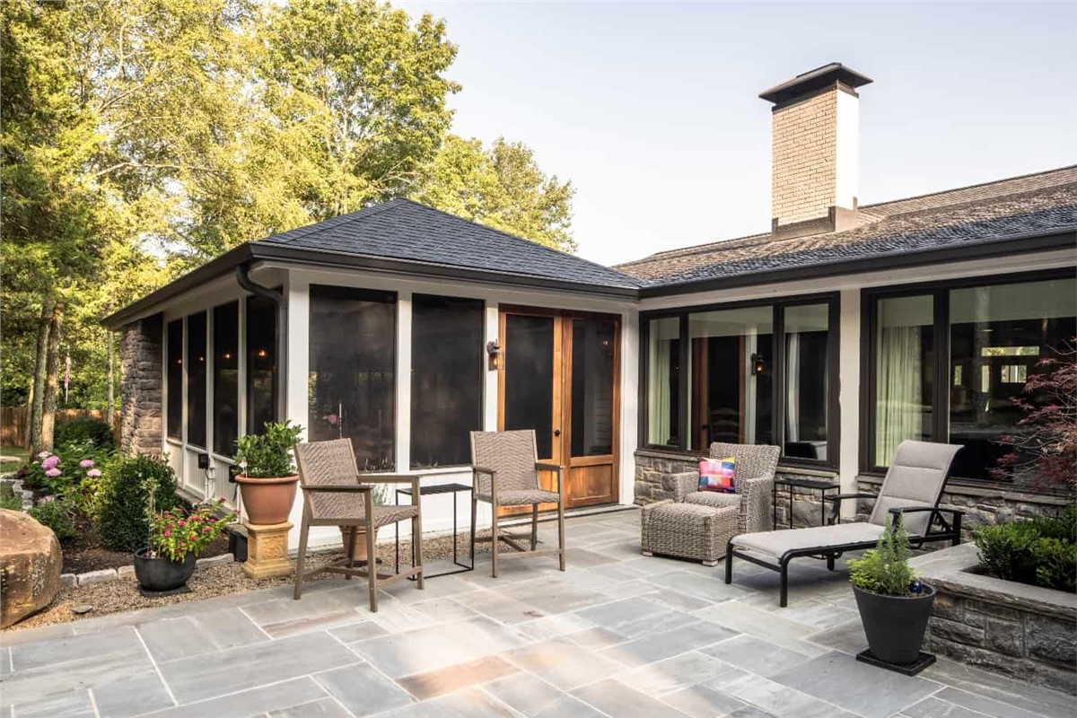 Windows vs. Screens: What’s Best for Your Covered Patio?