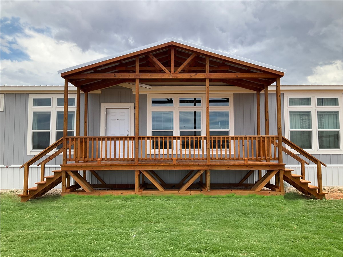 Decking Trends in Austin: What’s Hot Right Now