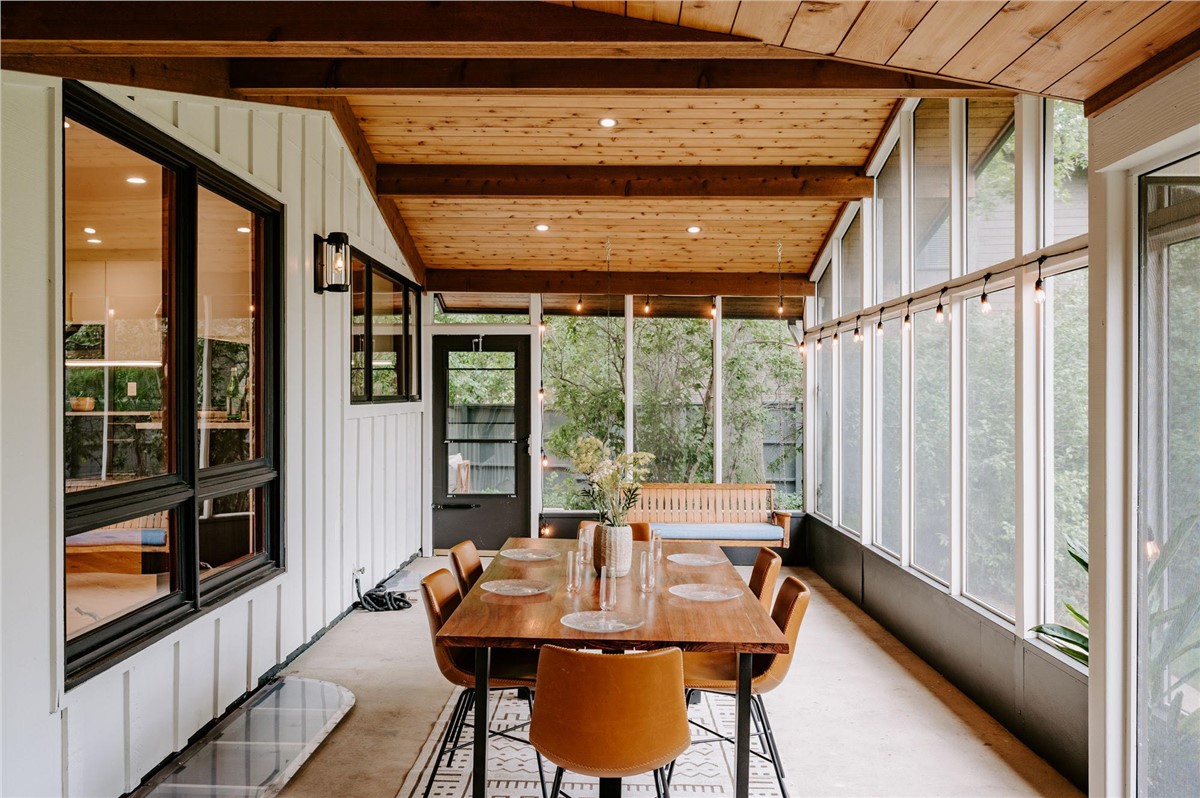 Why More Austin Home Owners Are Choosing Sunrooms in 2025