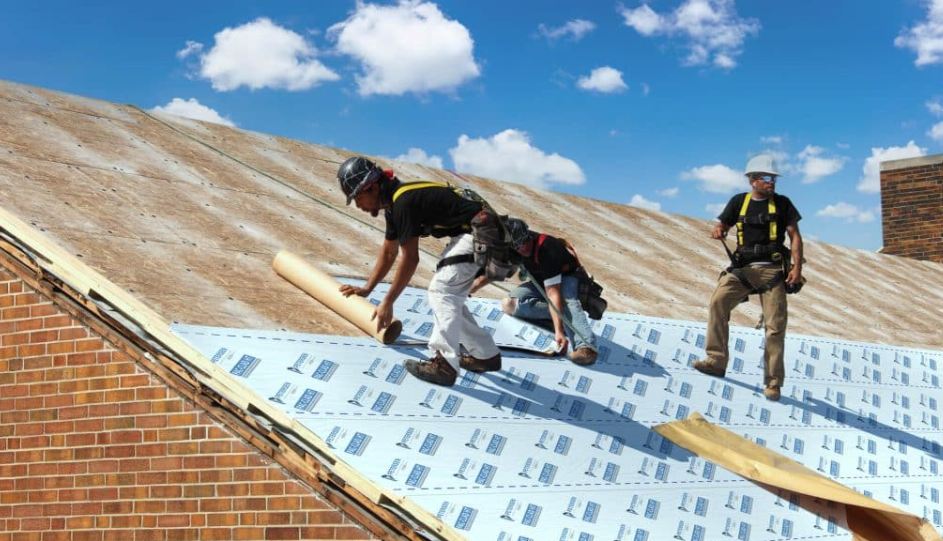 Synthetic Underlayment vs. Felt: The Layer You’ll Never See That Helps Protect Your Roof