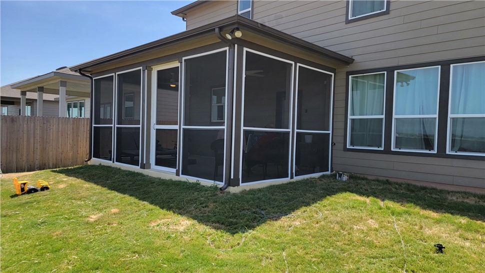 Outdoor Living - Screened-In Porches Photo 10