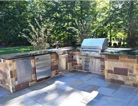 Outdoor Living - Outdoor Kitchens Photo 11