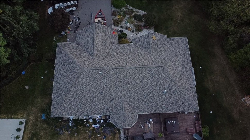 GRAND RAPIDS Caledonia completed roof replacement Photo 99