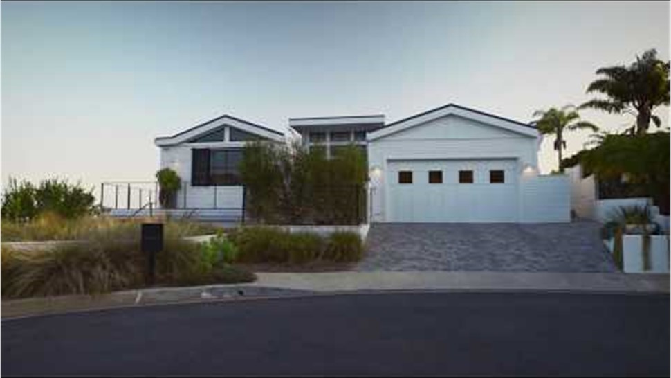 Siding Installer Photo 1